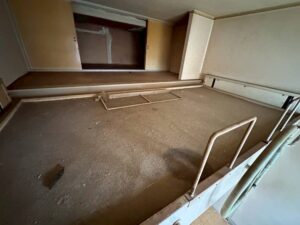 汚れたままのロフト。全空だった1Kアパート(相模原市)